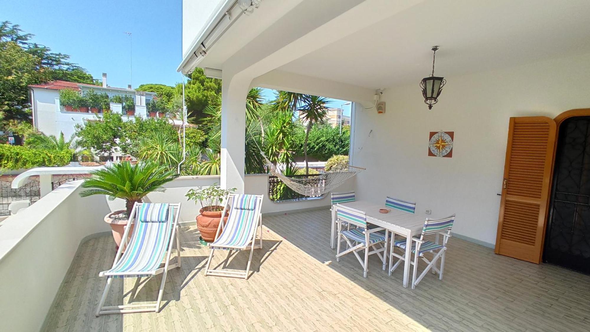 Villa Mary - Oroblu Trani Exterior photo